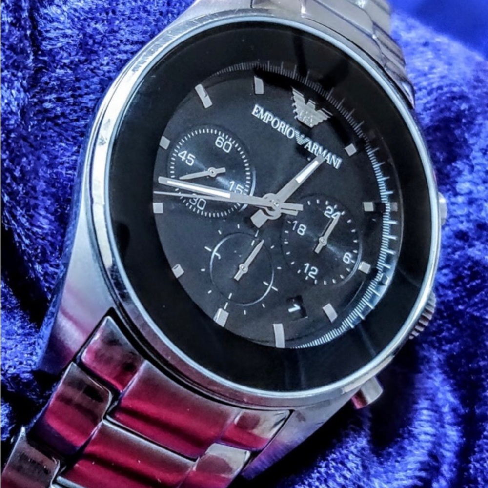 Emporio Armani Chronography Classic Men's Watch 43mm - Picture 3 of 8